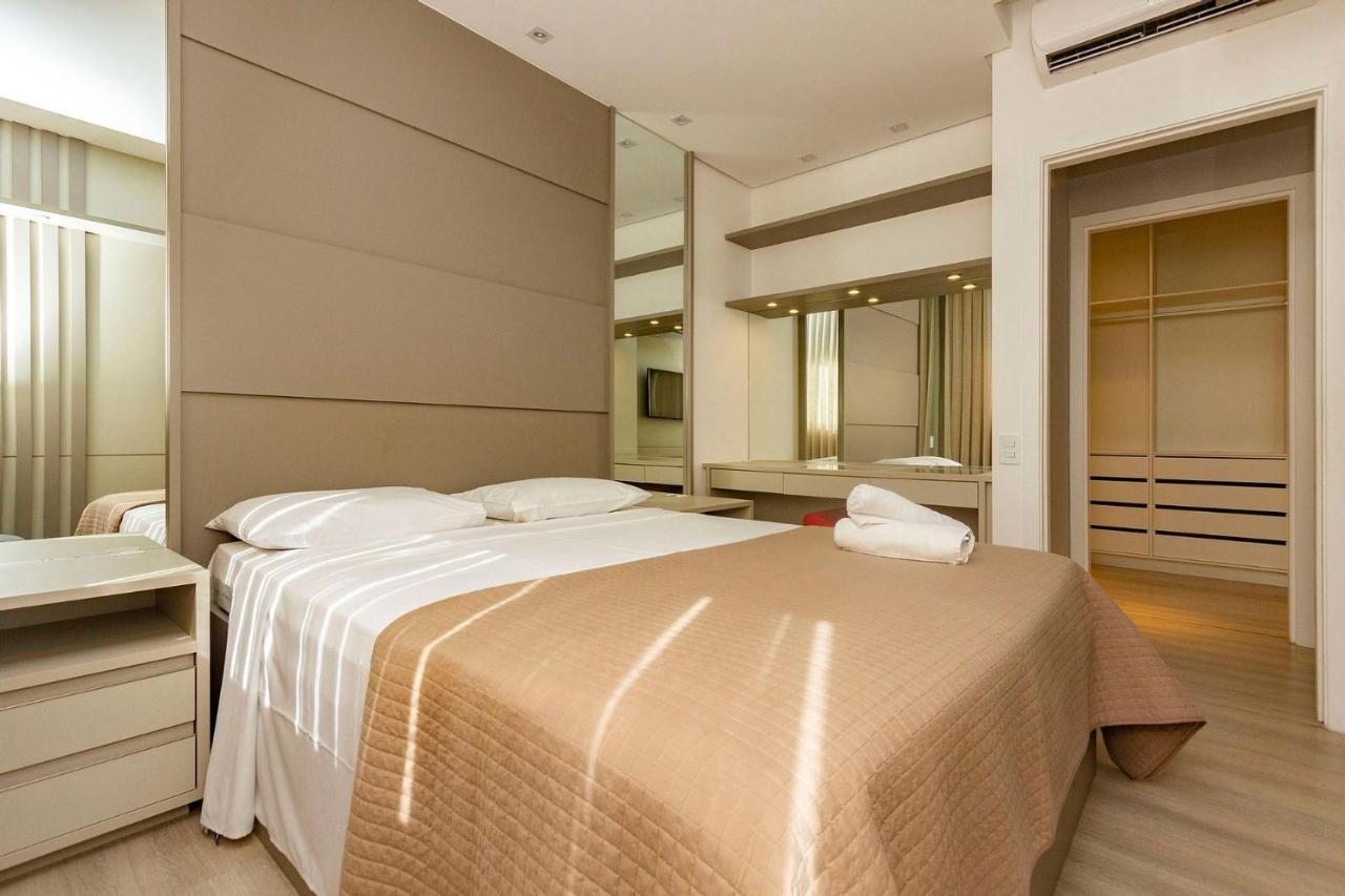 Punta Blu 102-9 - Condomínio luxuoso com vista para o mar - Piscina - Sauna - Jacuzzi - Quadra poliesportiva Bombinhas Esterno foto