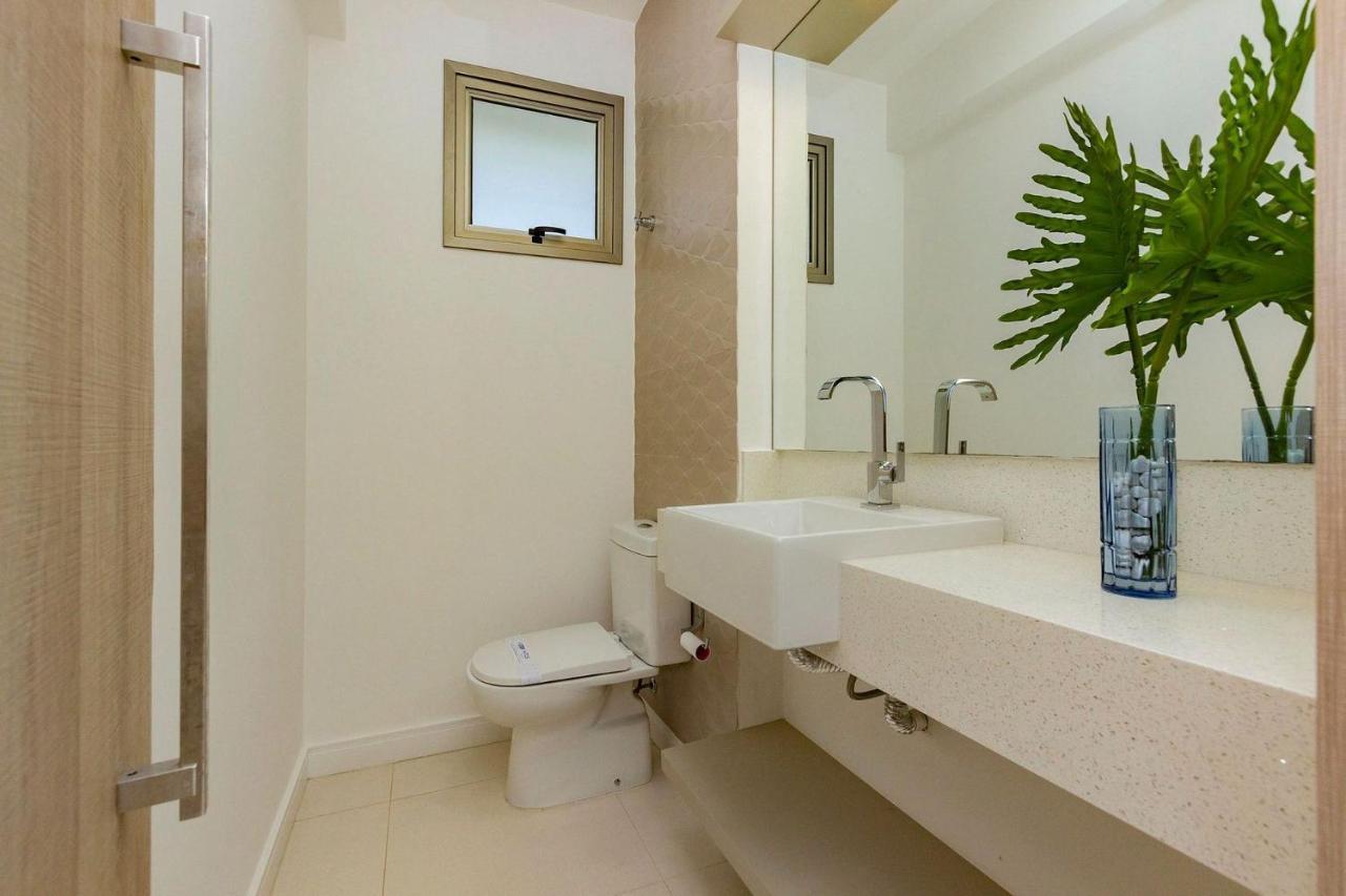Punta Blu 102-9 - Condomínio luxuoso com vista para o mar - Piscina - Sauna - Jacuzzi - Quadra poliesportiva Bombinhas Esterno foto
