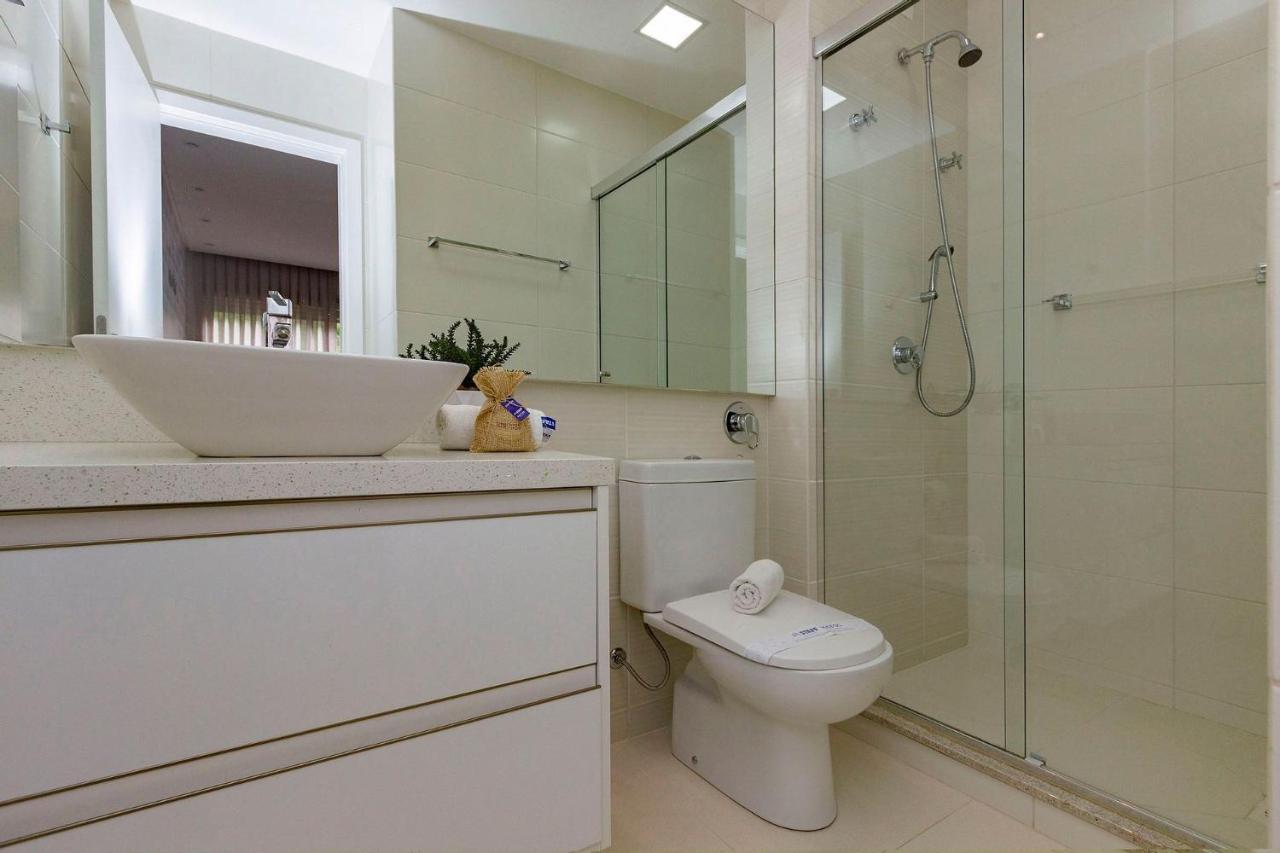 Punta Blu 102-9 - Condomínio luxuoso com vista para o mar - Piscina - Sauna - Jacuzzi - Quadra poliesportiva Bombinhas Esterno foto